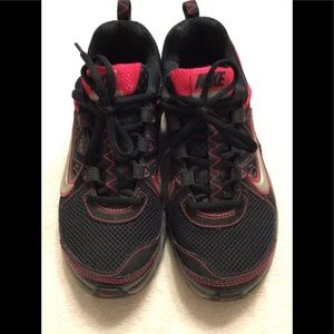 Nike Air Alvord 9 Running Sneakers